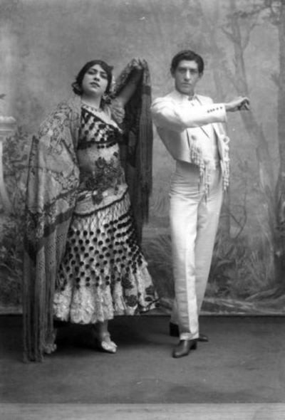 Faíco y Olga la Morita. Fondo Antonio Esplugas. Arxiu Nacional de Catalunya.