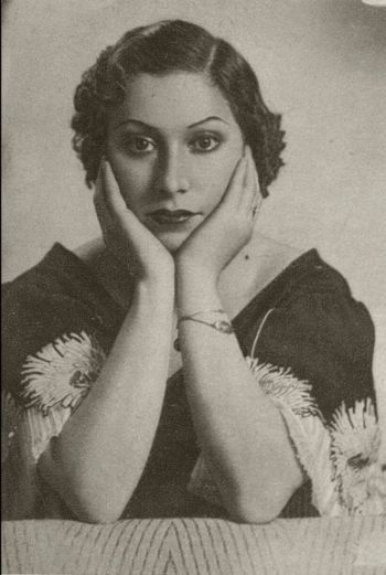 Anita Sevilla (Popular Film, 29-10-1936). 
